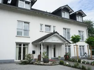 Das kleine Hotel Lahnau I rooms & breakfast