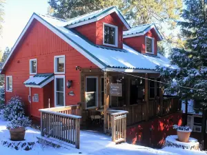Elliott House Boutique Inn