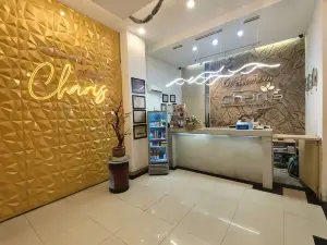 De La Charis Hotel