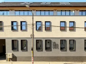 H11 Dowtown Apartments