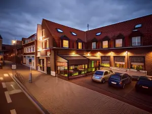 The Originals Boutique, Hôtel Auberge du Forgeron, Lille Sud