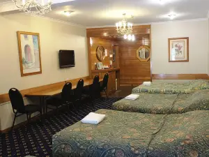 The Ascot Motel