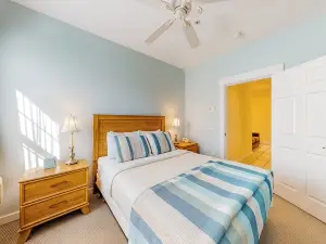 The Colonels Suites