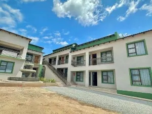 Nyamankulu Guest Lodge