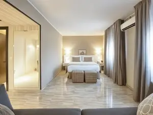 New Hotel Colon