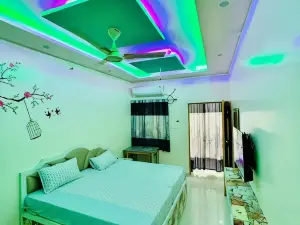 Smart Stays - Mmmut College - Gkp Airport
