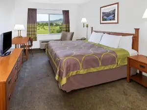 Super 8 by Wyndham Central Pt Medford