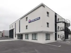 Glassy Hotel, the Originals City, Marne-la-Vallée Est, Meaux