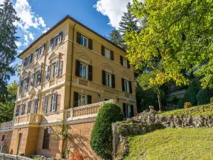 Villa Ghiron