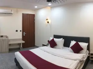 Hotel The Crown Prince