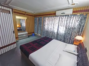Hotel Chetana
