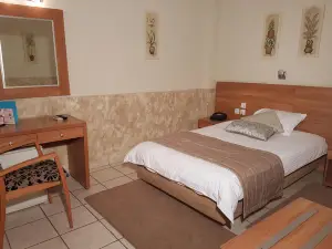 Hotel Ideal
