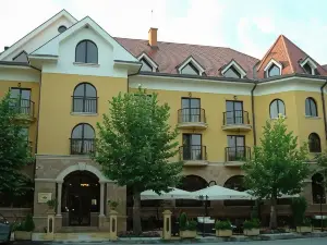 Hotel Chinar