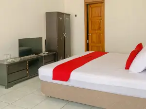 RedDoorz Syariah at Kadungora Garut