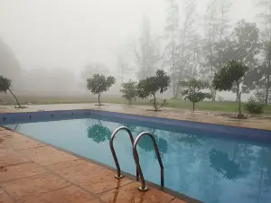 普拉克里提阿格洛農場