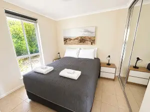 Robe Sunset Apartments