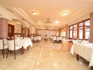 Hotel Alfa