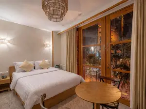 Palm Tbilisi Boutique Hotel
