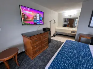 Travelodge by Wyndham Lincoln Northeast