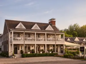 Faraway Sag Harbor