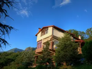 Militsa Guesthouse