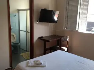 保利斯塔飯店