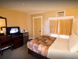 Midway Motel