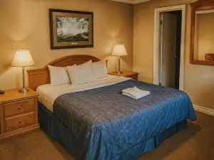 Empress Inn and Suites by the Falls