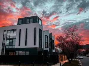 Green Rooms Braddon - Designer Micro Apartments