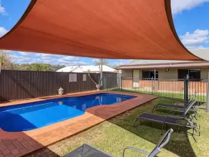 The Saltbush Motor Inn