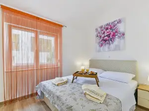 Cascade Villas with Private Garden and Jacuzzi