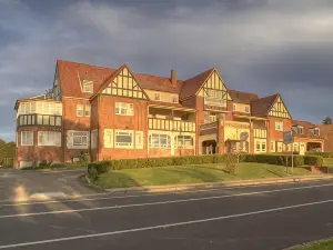 Wallacia Hotel