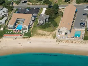 The Corsair & Cross Rip Oceanfront