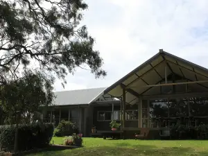 小精靈山鄉村旅館