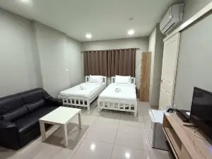 巴吞他尼公寓酒店