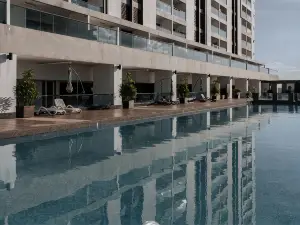 Landmark Residence 2 by Dehoz Suites