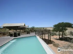 Suricate Tented Kalahari Lodge