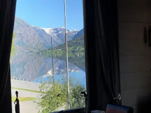 Jølster Lake View
