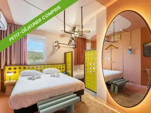 Ibis Styles Pont du Gard Route d'Avignon