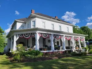 Victorian Spa EnSuite @ Nottingham PL, King Bed, Jacuzzi Near UVa-Wise & Main St