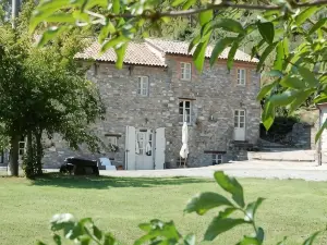 Country-Chic b&b, Wellness and Home Restaurant "Il Pozzo e la Macina"