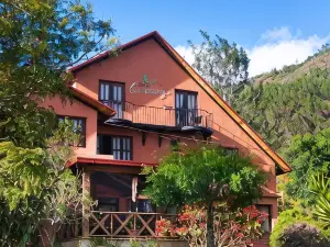 Hotel Rancho Constanza & Cabañas de la Montaña