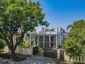 Hotel Metteyye Residency