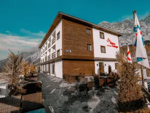 Alpine Lounge Boutique Hotel