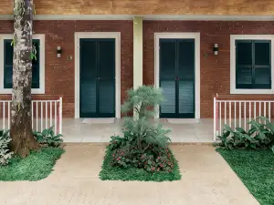 Harny's Garden Villa