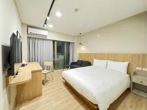 Yoshi Hotel