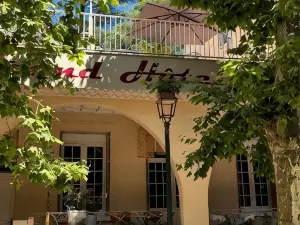 Logis Hôtel Restaurant Grand Hôtel de Lyon
