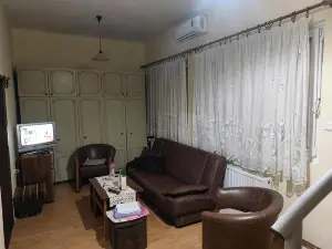 Privatni Smestaj Apartman Ristovic Preko Puta Poste 02