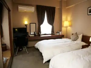 Royal Garden Hotel
