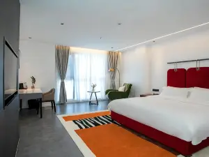 Xi Zi LI Urban Select Hotel(ZiGong Larten Park)